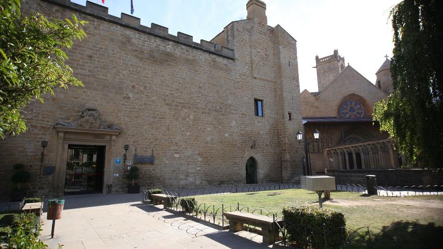 Parador de Olite y también de Erriberri
