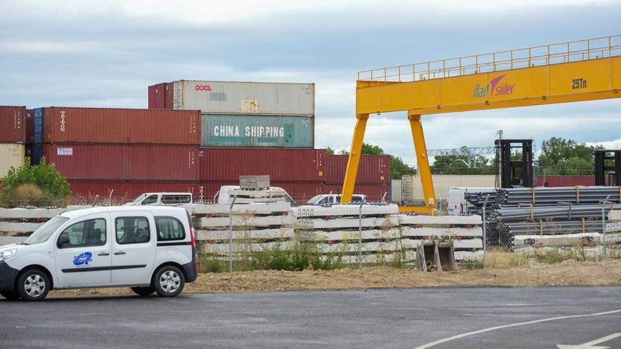 El estudio para conocer si es viable la variante ferroviaria para sacar las mercancías por el norte de Vitoria podría estar listo a finales de año