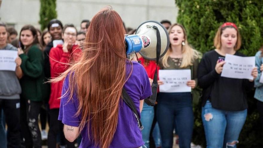 Estudiantes reclaman responsabilidades por la filtración de la EBAU extremeña