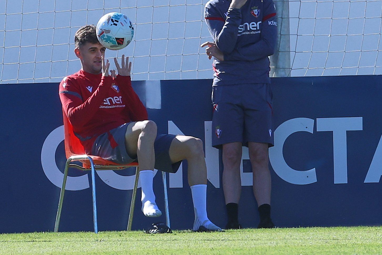 Fotos del entrenamiento de Osasuna (lunes 6 de octubre de 2025)