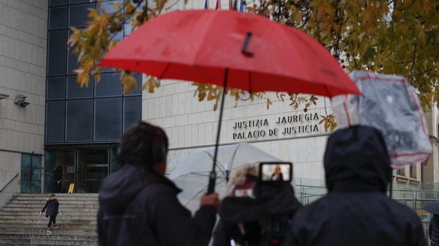 El marido de Amaya Zabarte en los juzgados: &quot;Vengo a poner cara al autor de los disparos&quot;