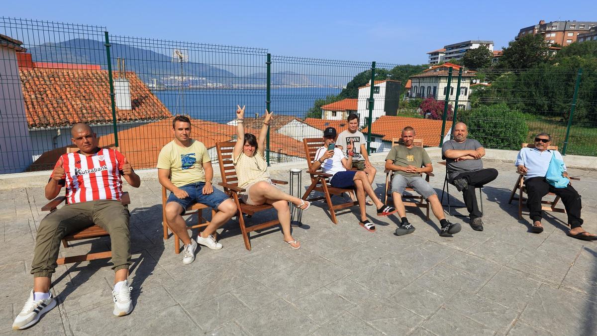 El Puerto Viejo de Algorta se ha convertido en el paradisíaco lugar donde este grupo de personas vulnerables ha disfrutado de sus vacaciones de verano