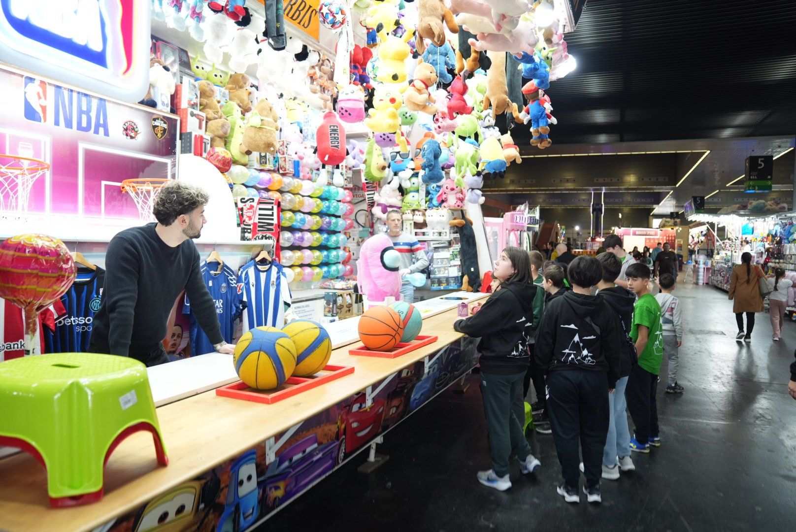 En imágenes: el PIN abre sus puertas en Barakaldo