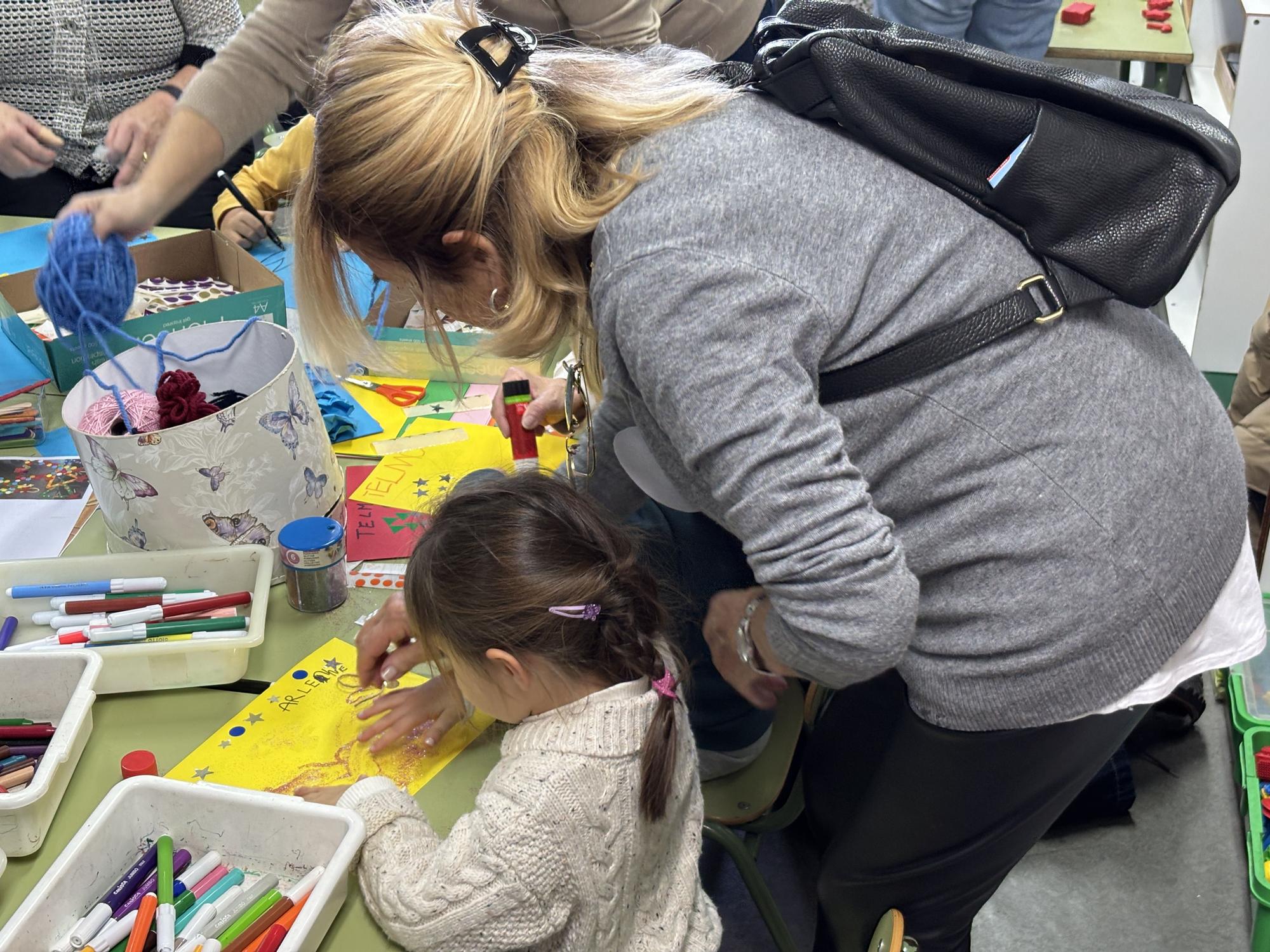 Así fue el Aiton-Amonen Eguna de Ama Guadalupekoa Ikastetxea de Hondarribia