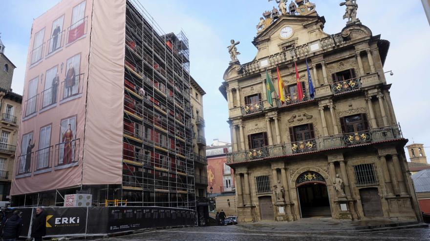 Pamplona adjudica 9,9 millones para limpiar 100 edificios de la ciudad