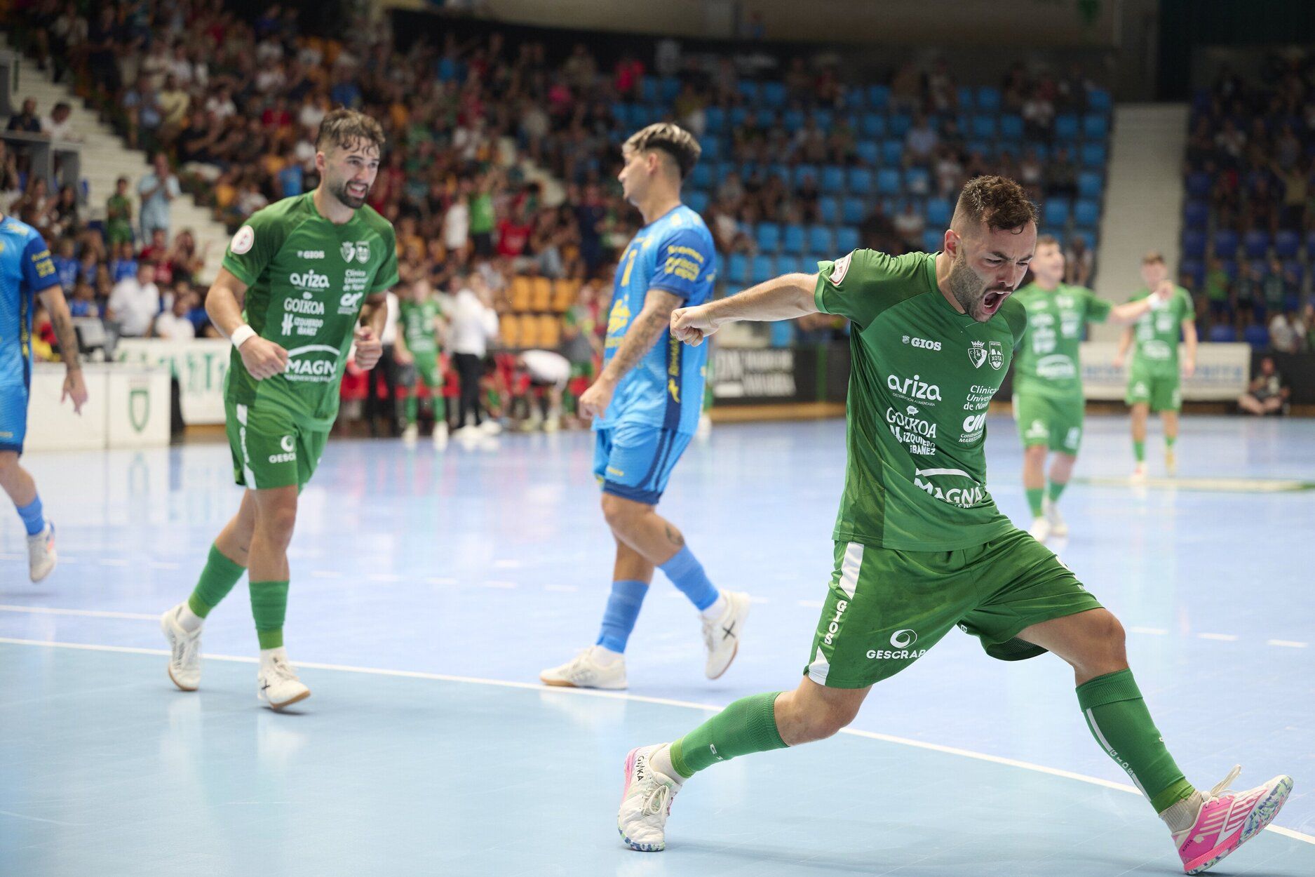 Fotos de la victoria de Osasuna Magna Xota frente a Peñiscola (5-4)
