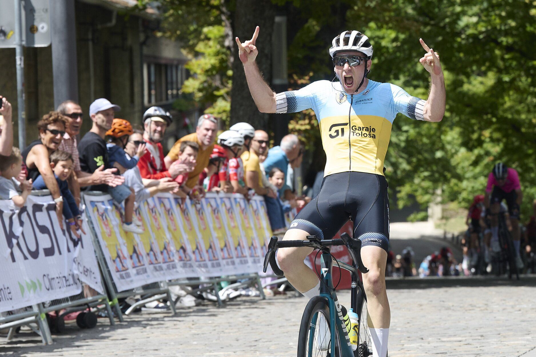 Fotos del final de la Vuelta a Pamplona