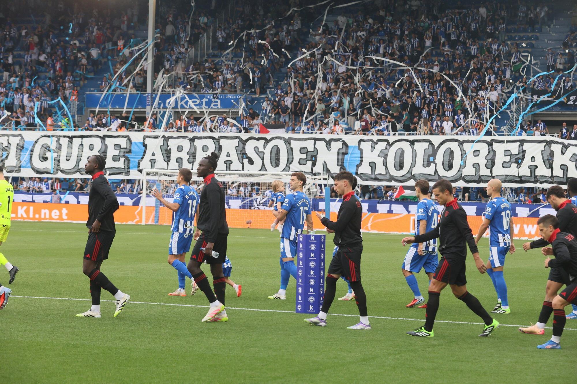 En imágenes: El Alavés cae en Mendizorroza ante el Sevilla