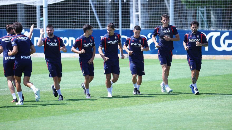 Fotos del entrenamiento de Osasuna (jueves 6 de agosto de 2026)