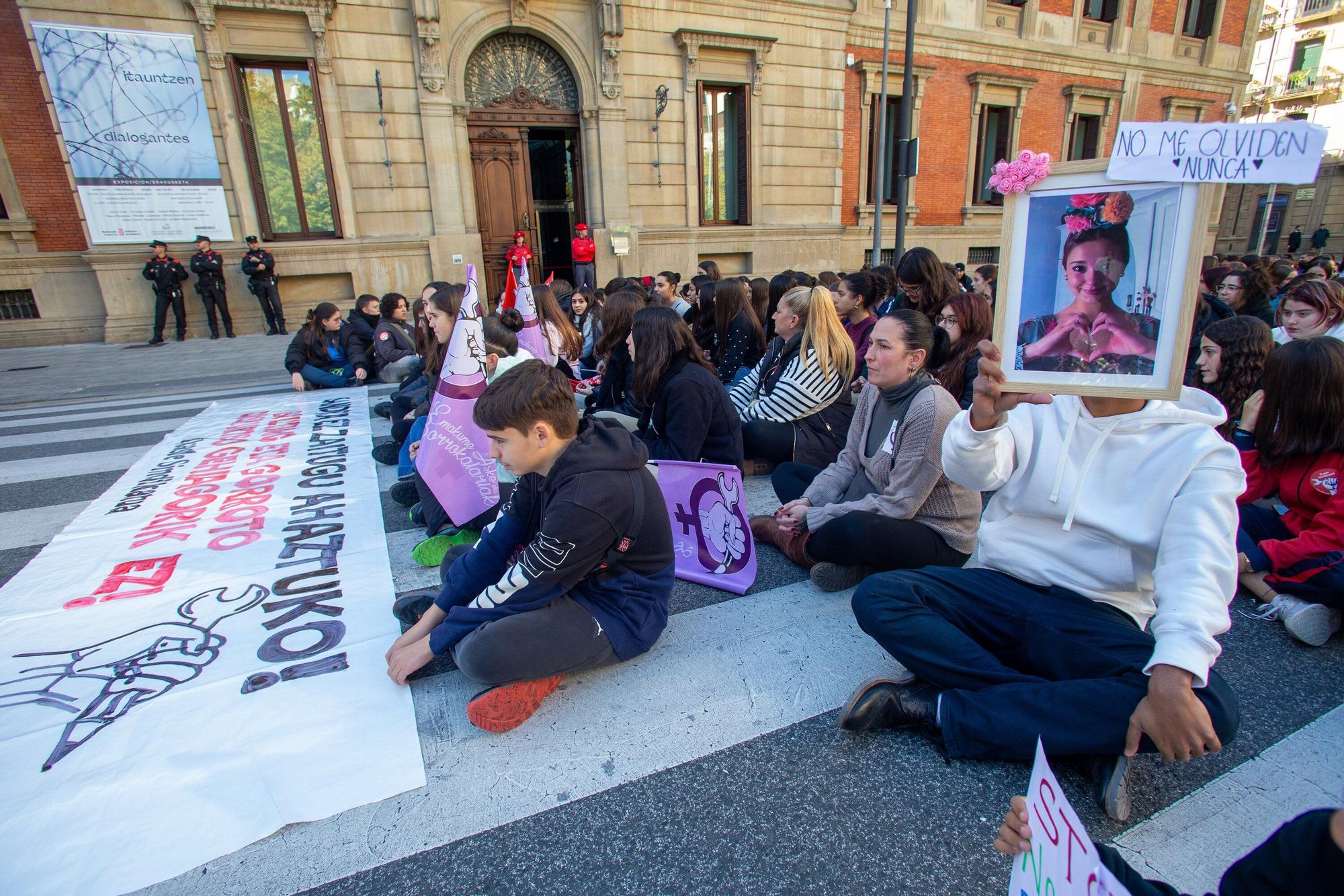 Protesta estudiantil en Pamplona por la muerte de la joven Sandra Peña