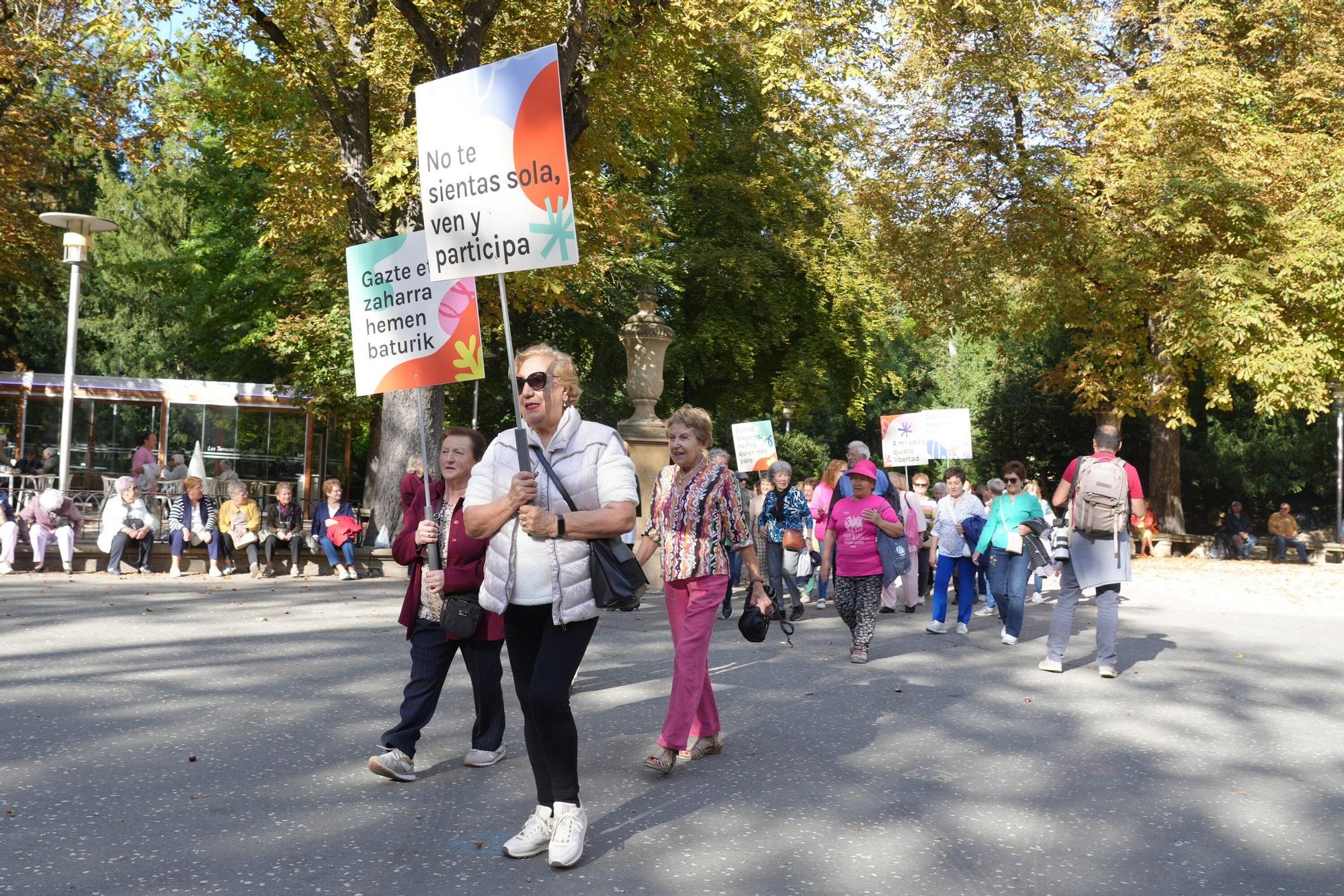 En imágenes: Celebración en Vitoria-Gasteiz del 35º aniversario del Día Internacional de las Personas Mayores