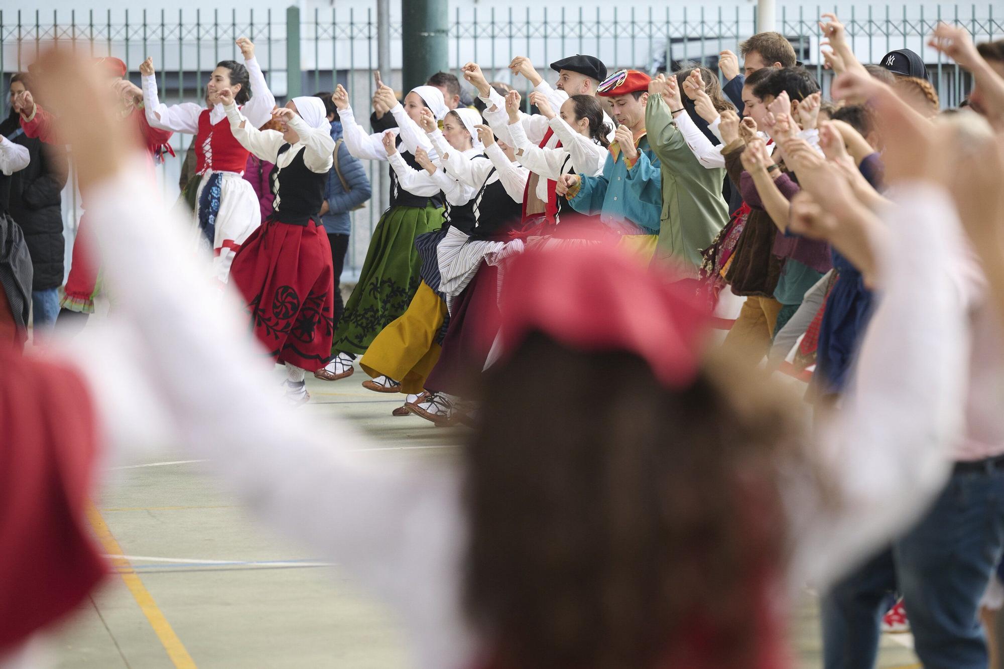 III Día del grupo de danzas Larratz