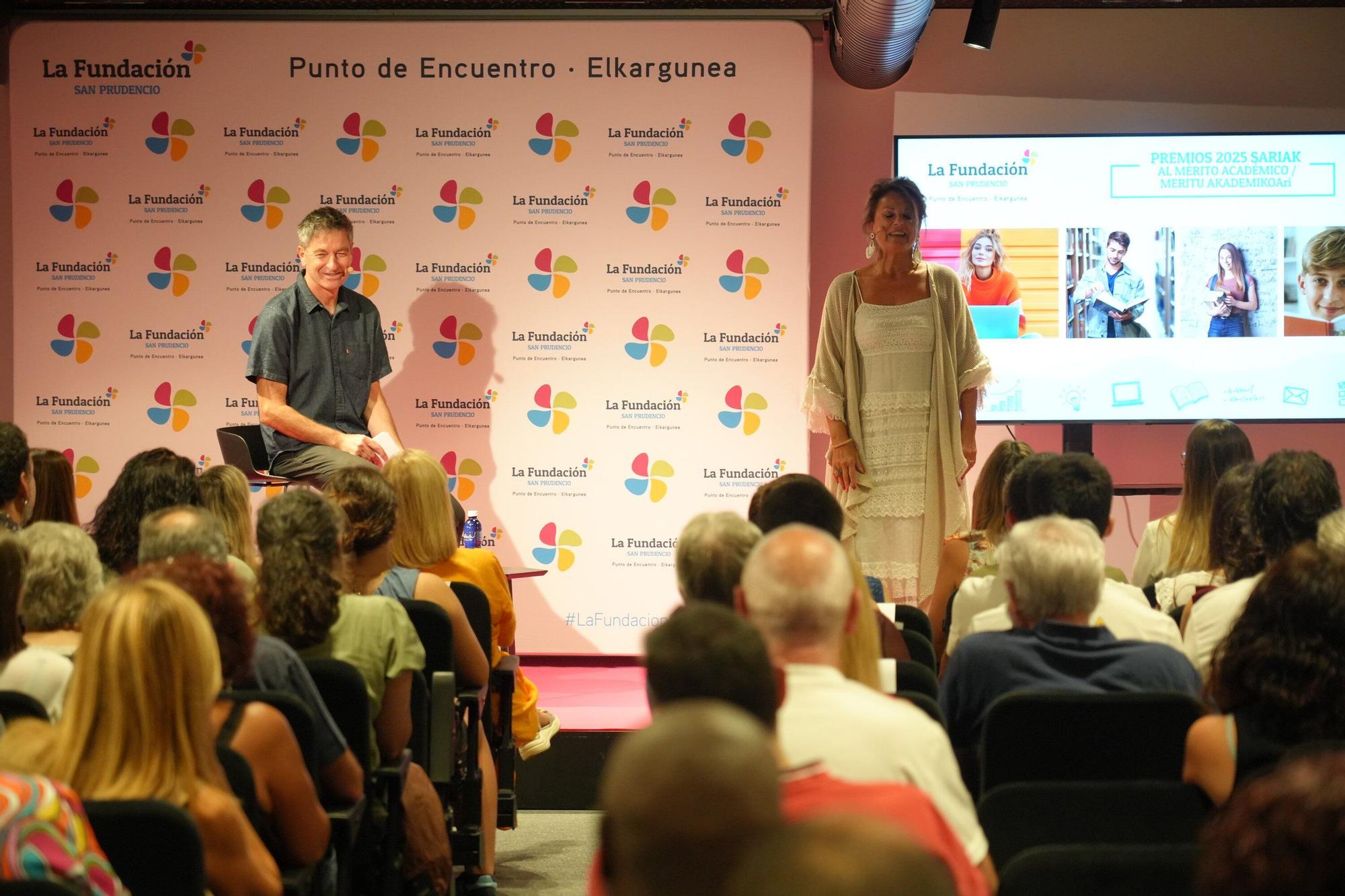 En imágenes: Entrega de premios LaF al mérito académico en la Fundación Laboral San Prudencio