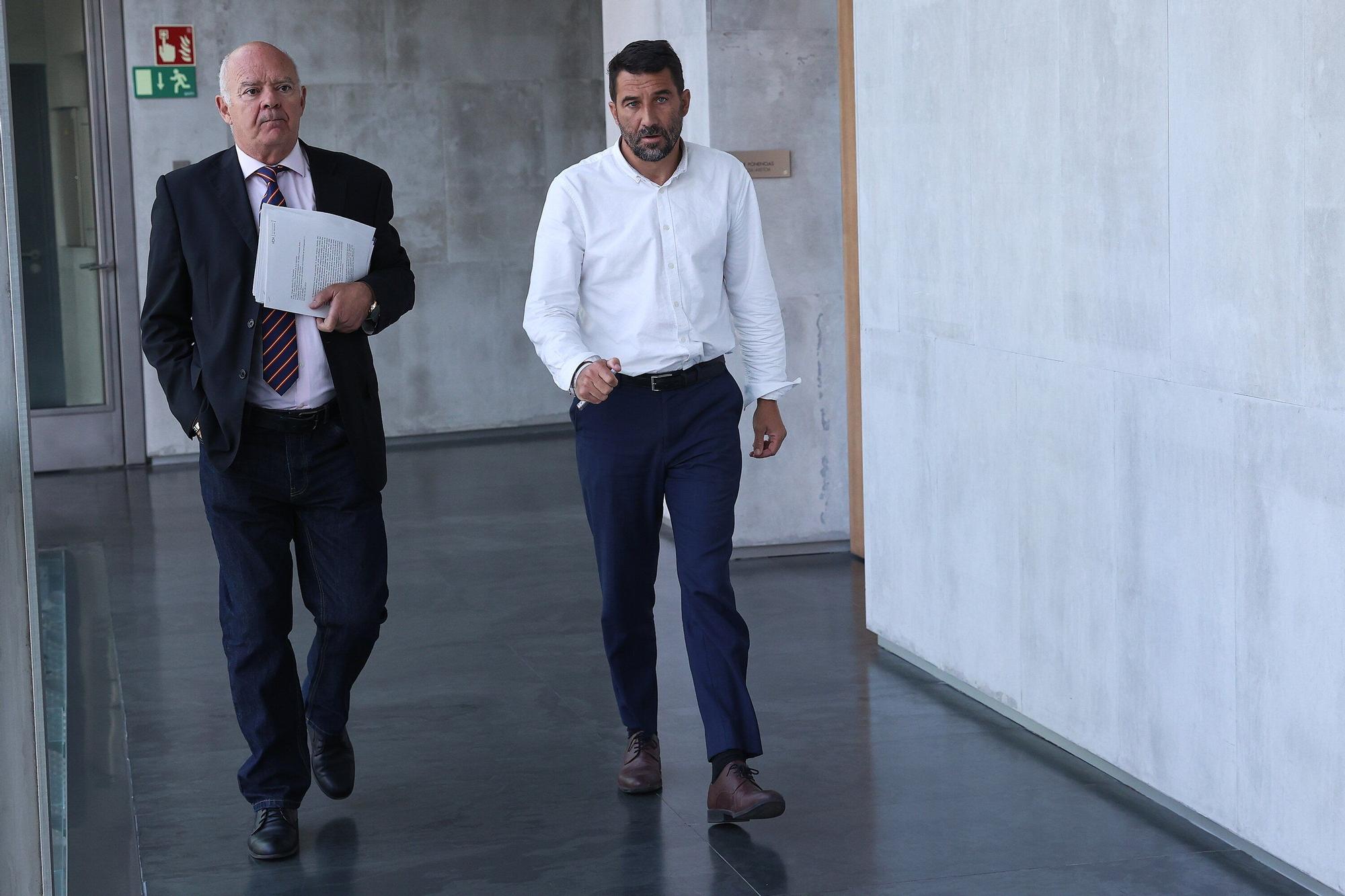 Imágenes de la primera sesión de la comisión de investigación