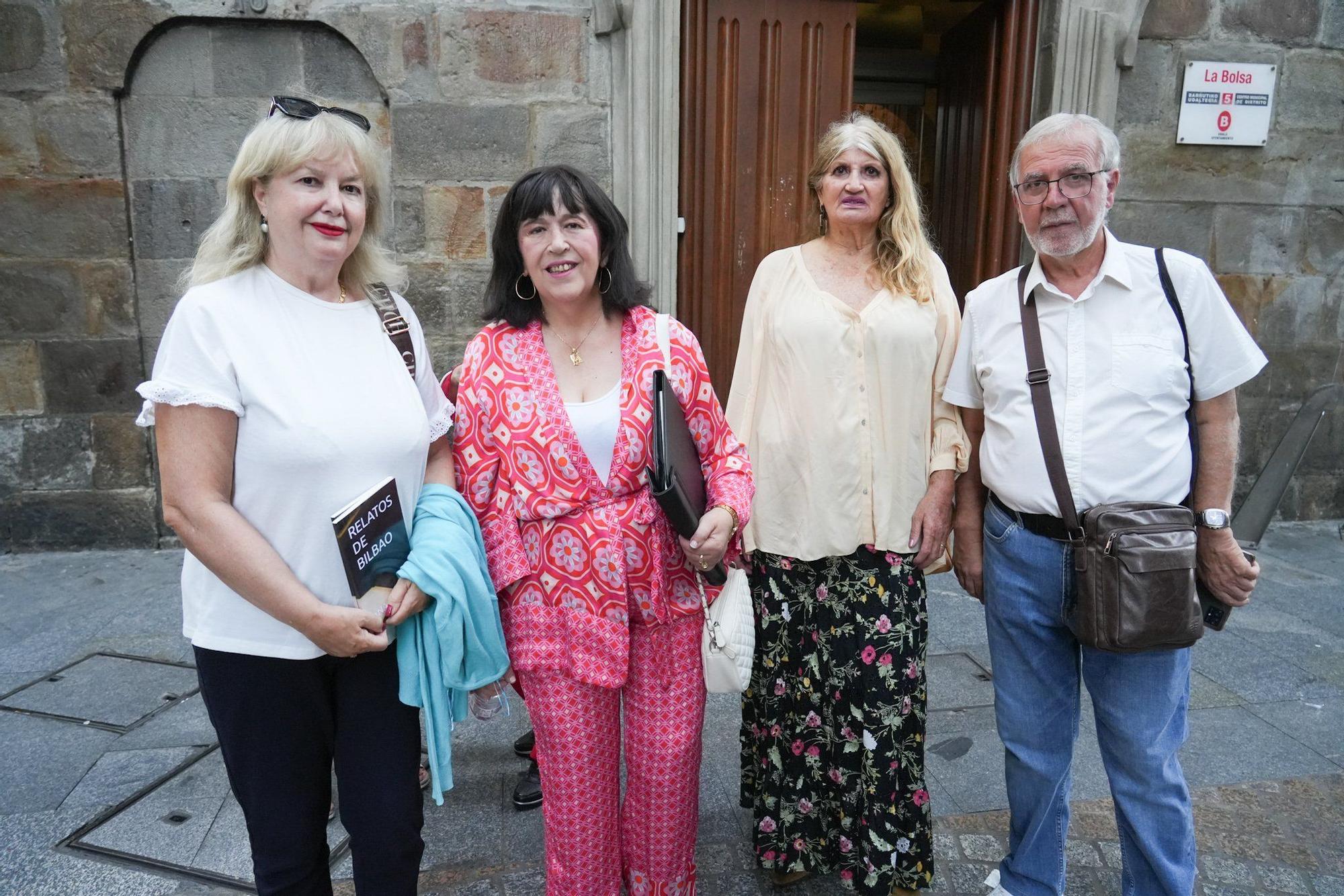 Ana Trueba, Lydia Martín Acosta, Francisca Nieto y Ángel Camonte acudieron al inicio del 35 Ciclo Anual de las Tertulias Poéticas.