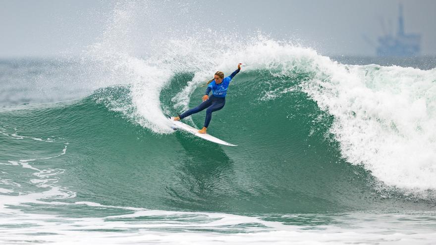 La surfista Annette Gonzalez-Etxabarri, tercera en el US Open
