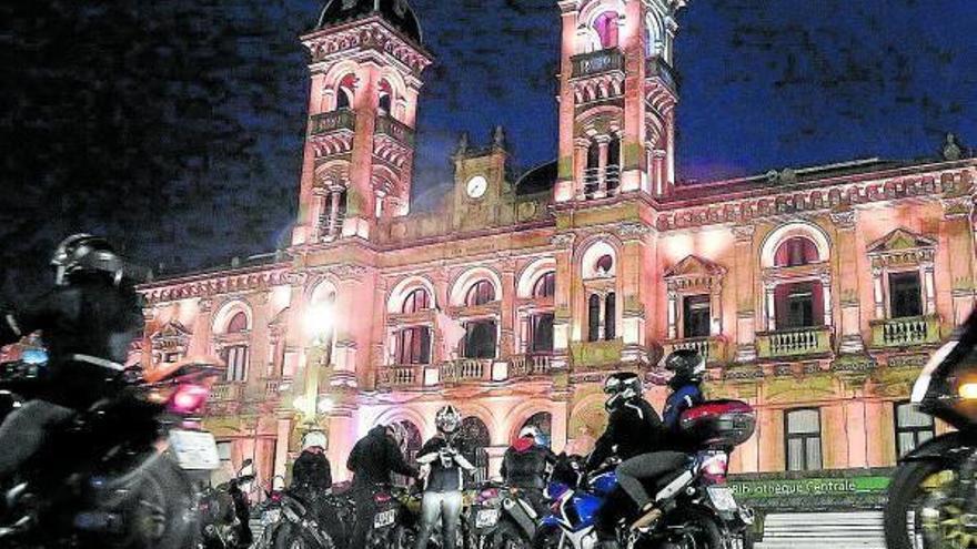 Donostia se ilumina en favor de las personas con déficit de atención