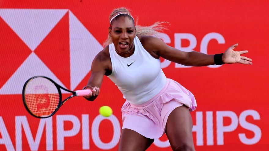 Serena Williams regresa a las pistas con una victoria en dobles en Queen's