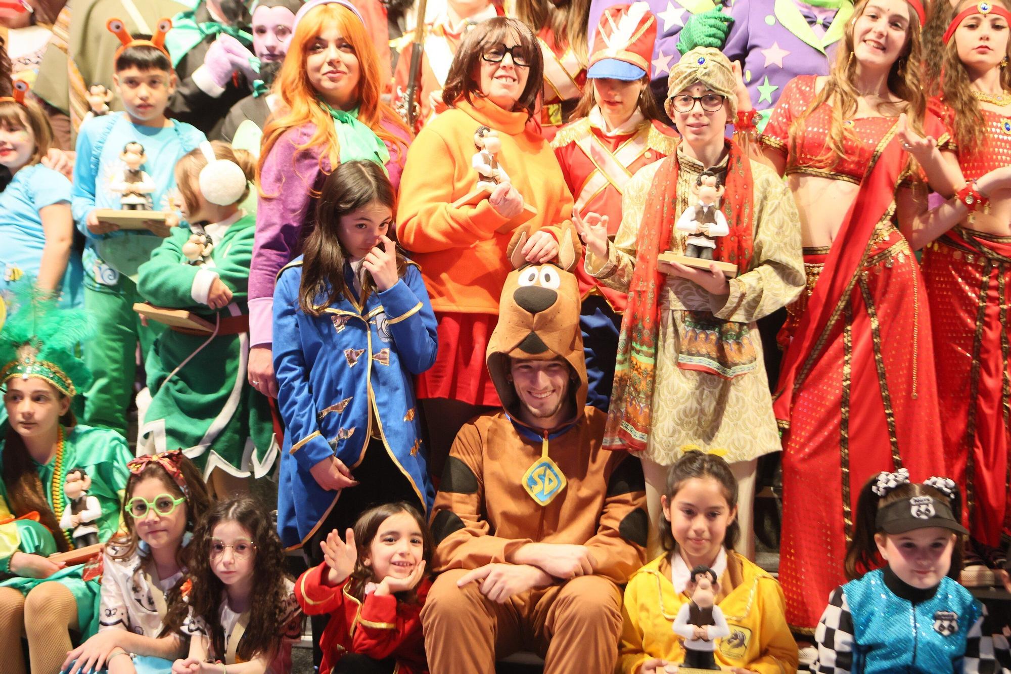 En imágenes: Presentación de Carnaval de las comparsas en el Palacio Villa Suso