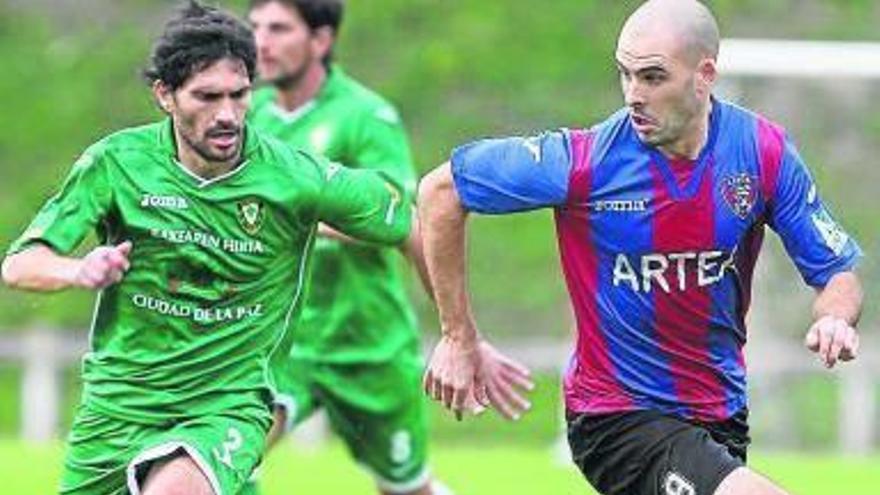 El Leioa remonta dos goles en el derbi