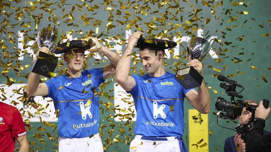 Fotos de la final de parejas con victoria de Laso-Albisu contra Altuna III-Ezkurdia