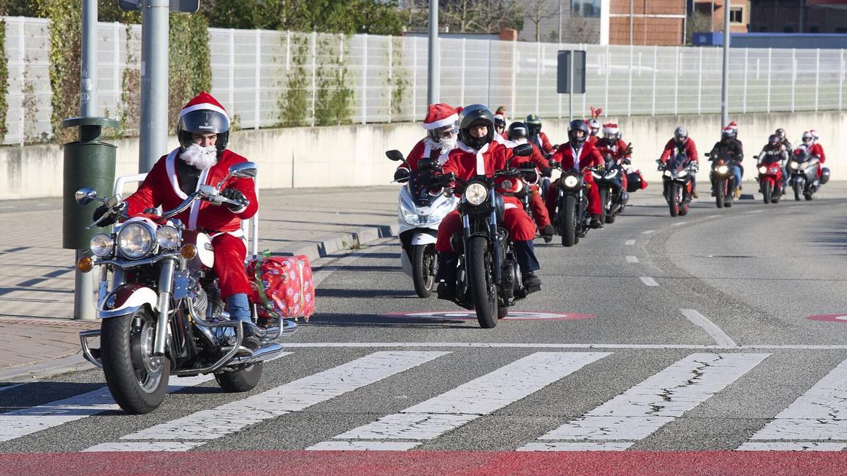 Una edición anterior de la Moto Noel navideña.
