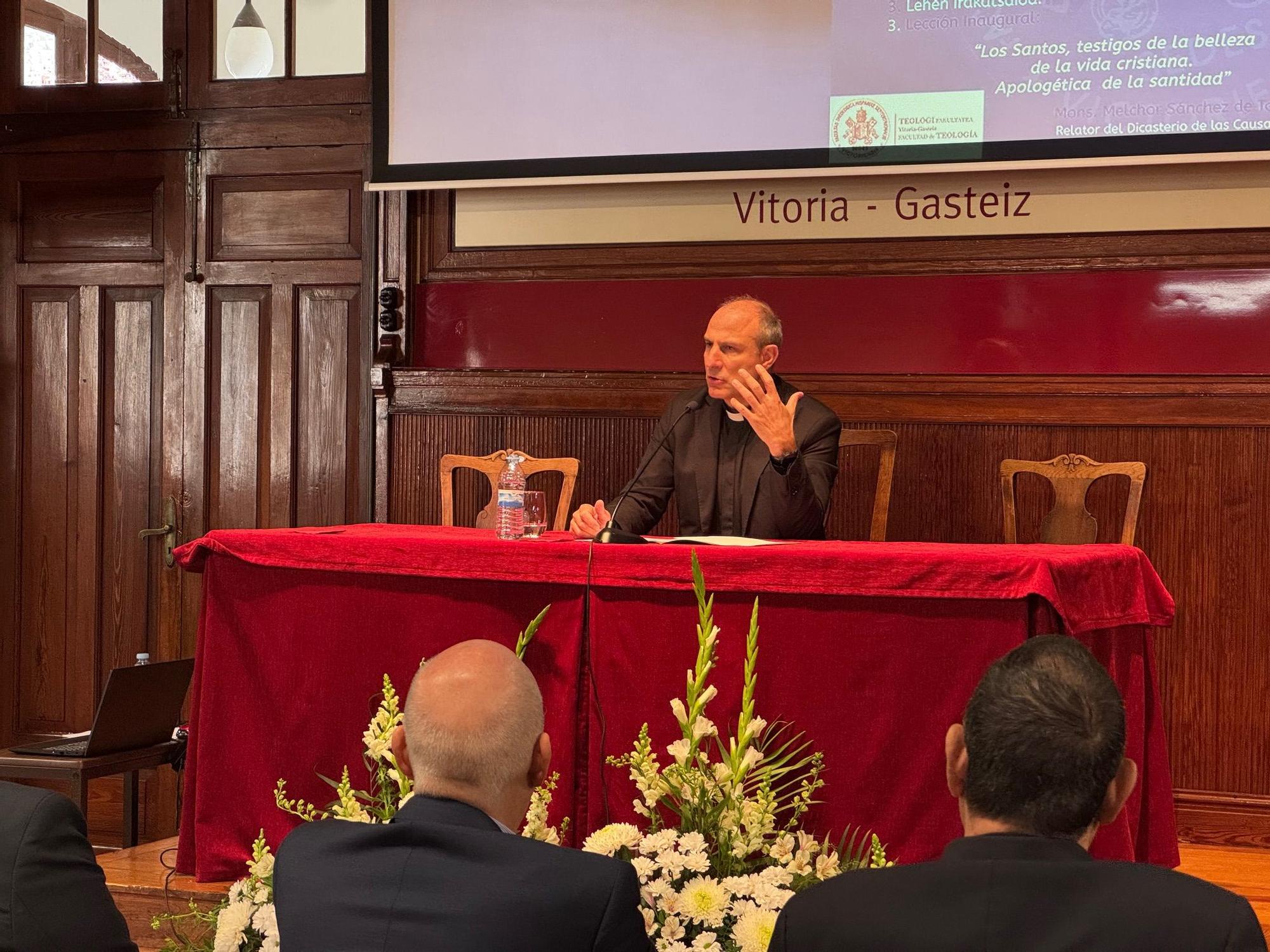 Apertura del curso de la Facultad de Teología de Vitoria