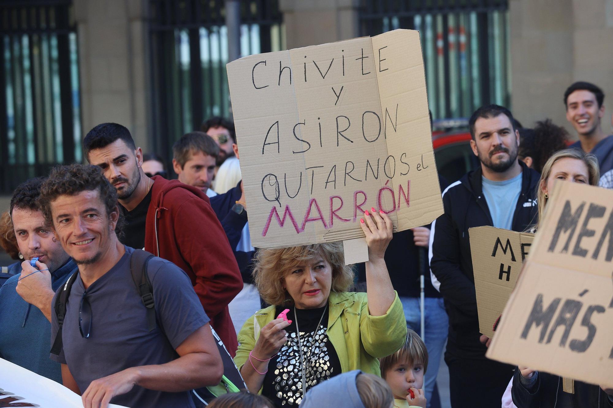 Concentración de familias afectadas por los pisos de Maristas