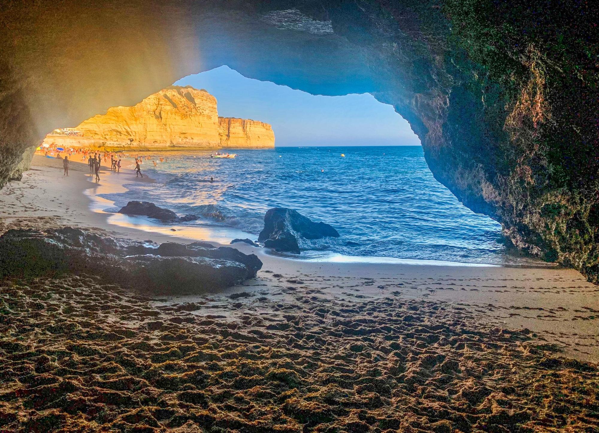 Praia do Vale de Centeanes