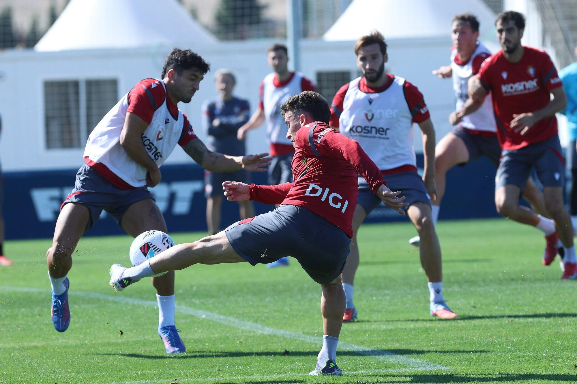 Fotos del entrenamiento de Osasuna (9 de septiembre de 2025)