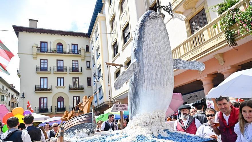 “Los jóvenes no se animan a crear una carroza en las Euskal Jaiak de Zarautz porque no tienen medios”