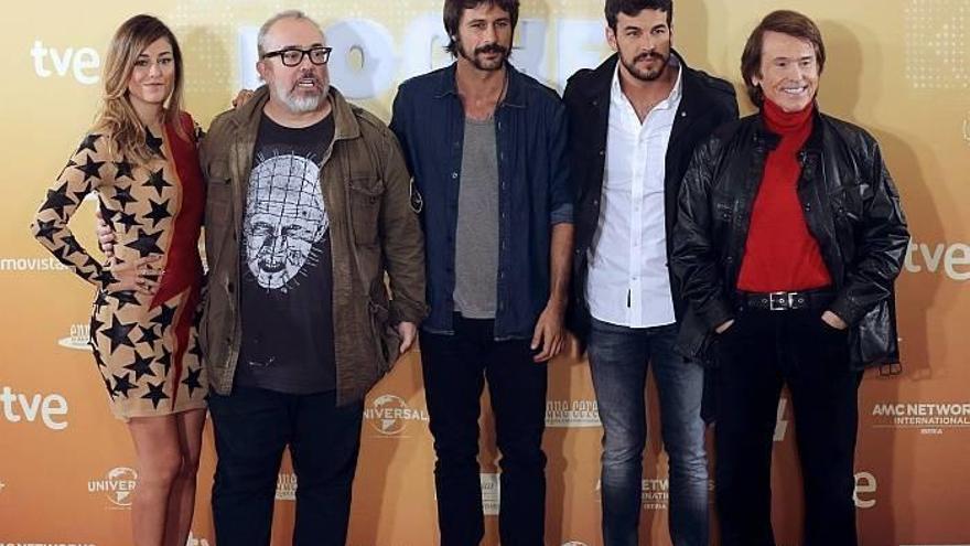 Raphael, Blanca Suárez, Hugo Silva  y Mario Casas con Alex de la Iglesia