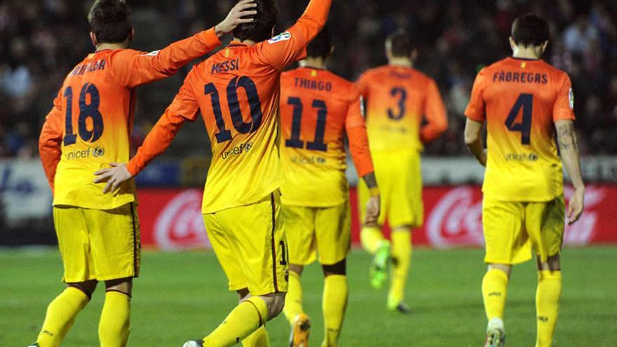 Doblete de Messi para remontar contra el Granada