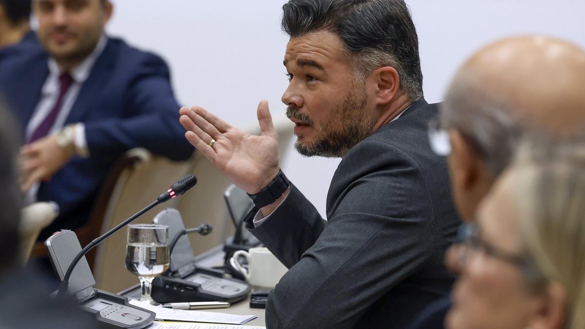 El portavoz de ERC, Gabriel Rufián, durante la comisión de investigación del Congreso sobre la llamada operación Cataluña.
