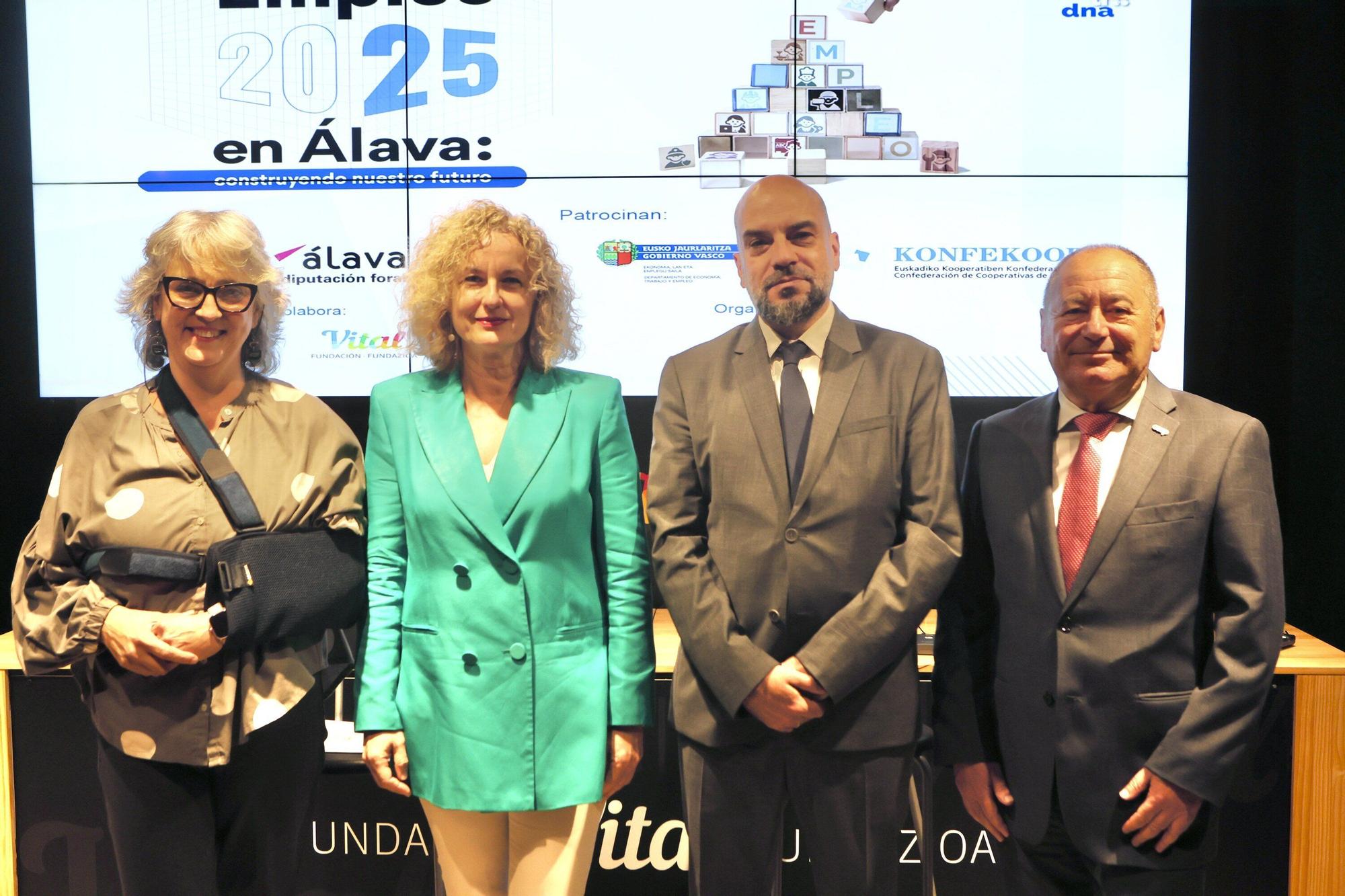 En imágenes: DNA aborda la situación del mercado laboral en Álava