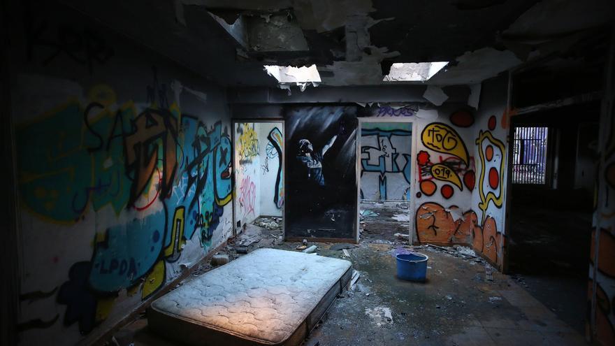 Fotos del antiguo convento de las Agustinas en Aranzadi, en ruinas, donde malviven decenas de personas