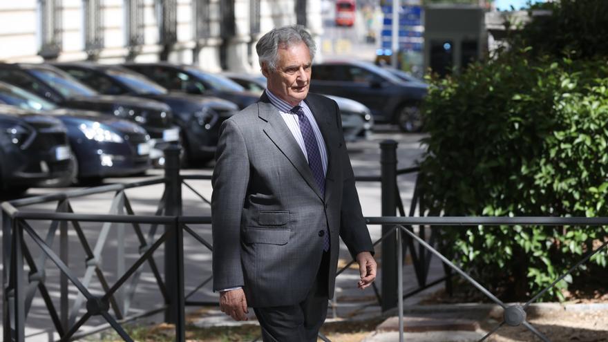 La jueza establece un cortafuegos sobre Cospedal en la declaración de su exmarido