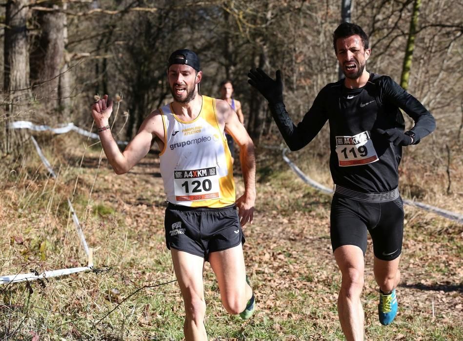 Atletas durante el 36 Campeonato Navarro de Cross Largo.