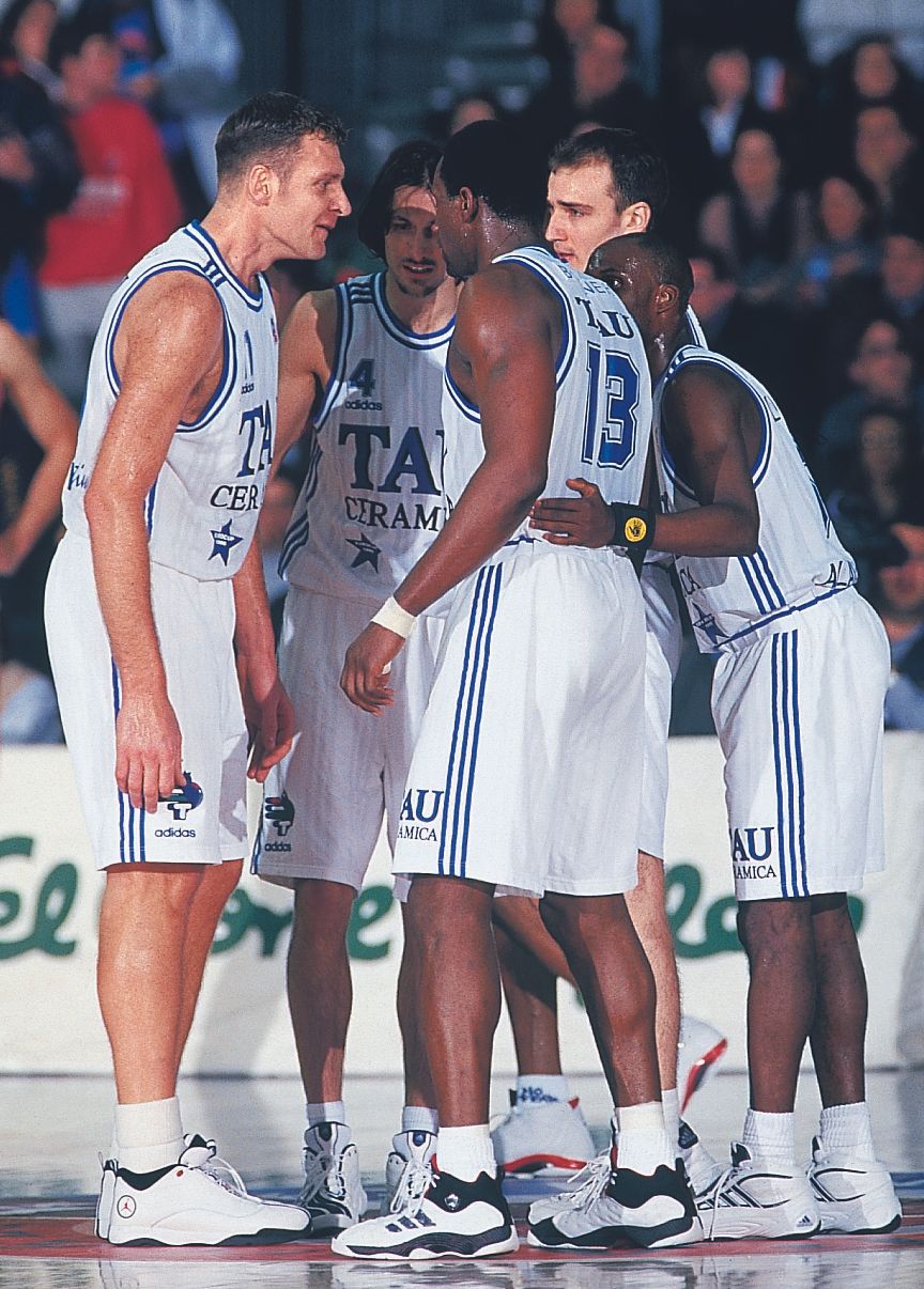 Rusconi, Angulo, Beric, Bennet y Bonner hablan sobre el parqué de La Fonteta