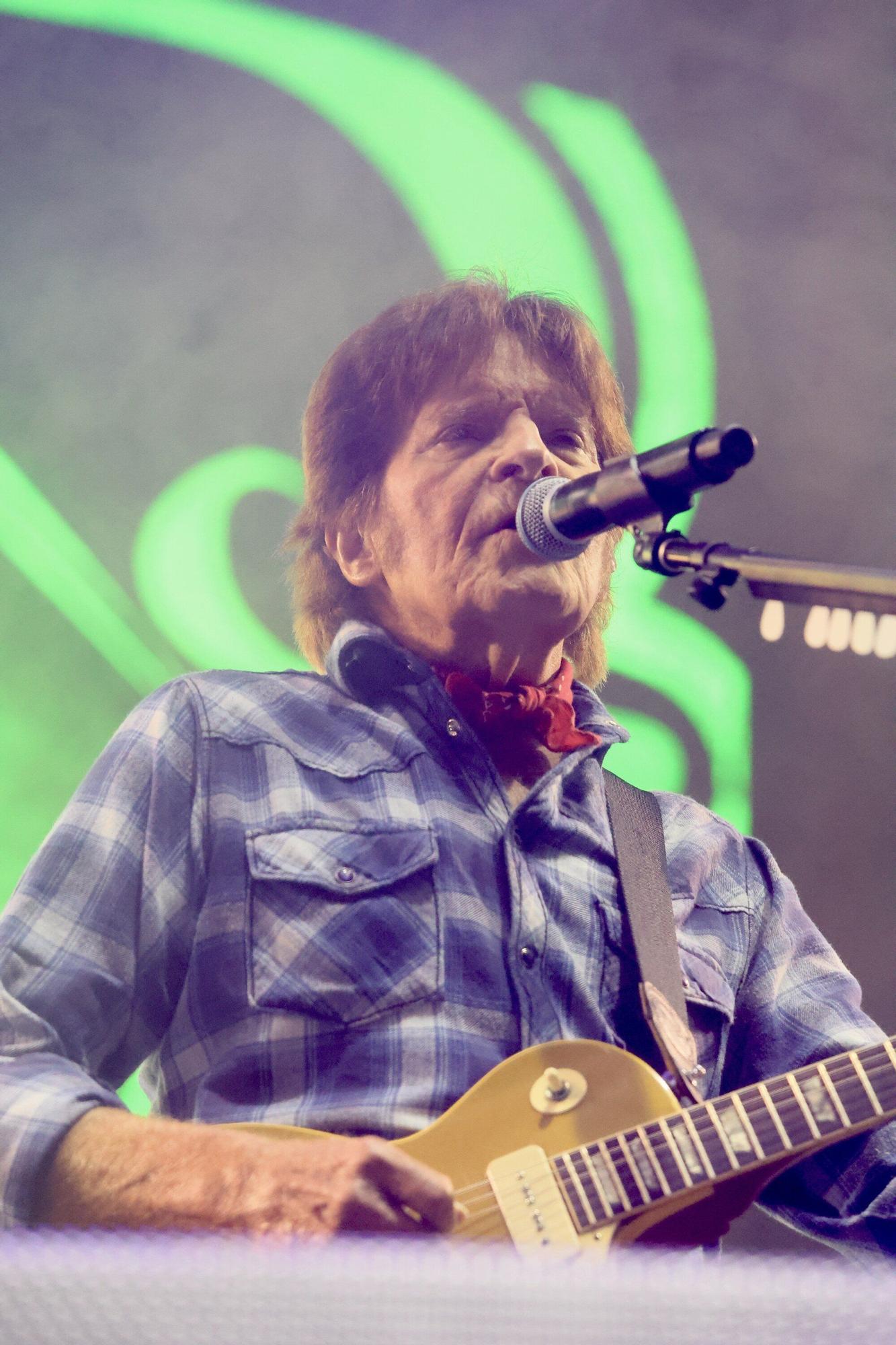 En imágenes: Así están siendo los conciertos de este viernes en el Azkena Rock Festival