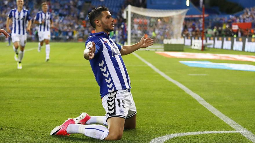 Theo Hernández desea suerte al Alavés en su duelo copero de esta noche