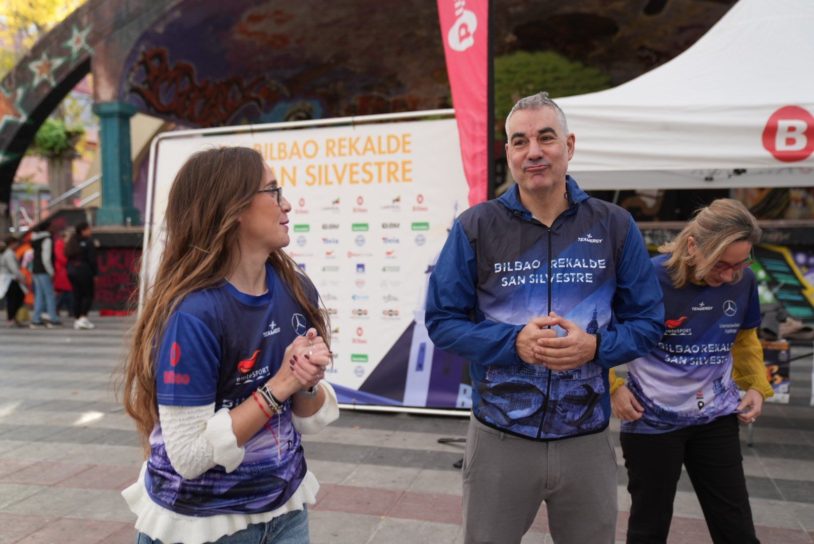 Presentación de la San Silvestre Bilbaina en la plaza de Rekalde