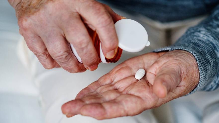 Los medicamentos que nunca debes mezclar ibuprofeno: provoca reacciones potencialmente mortales