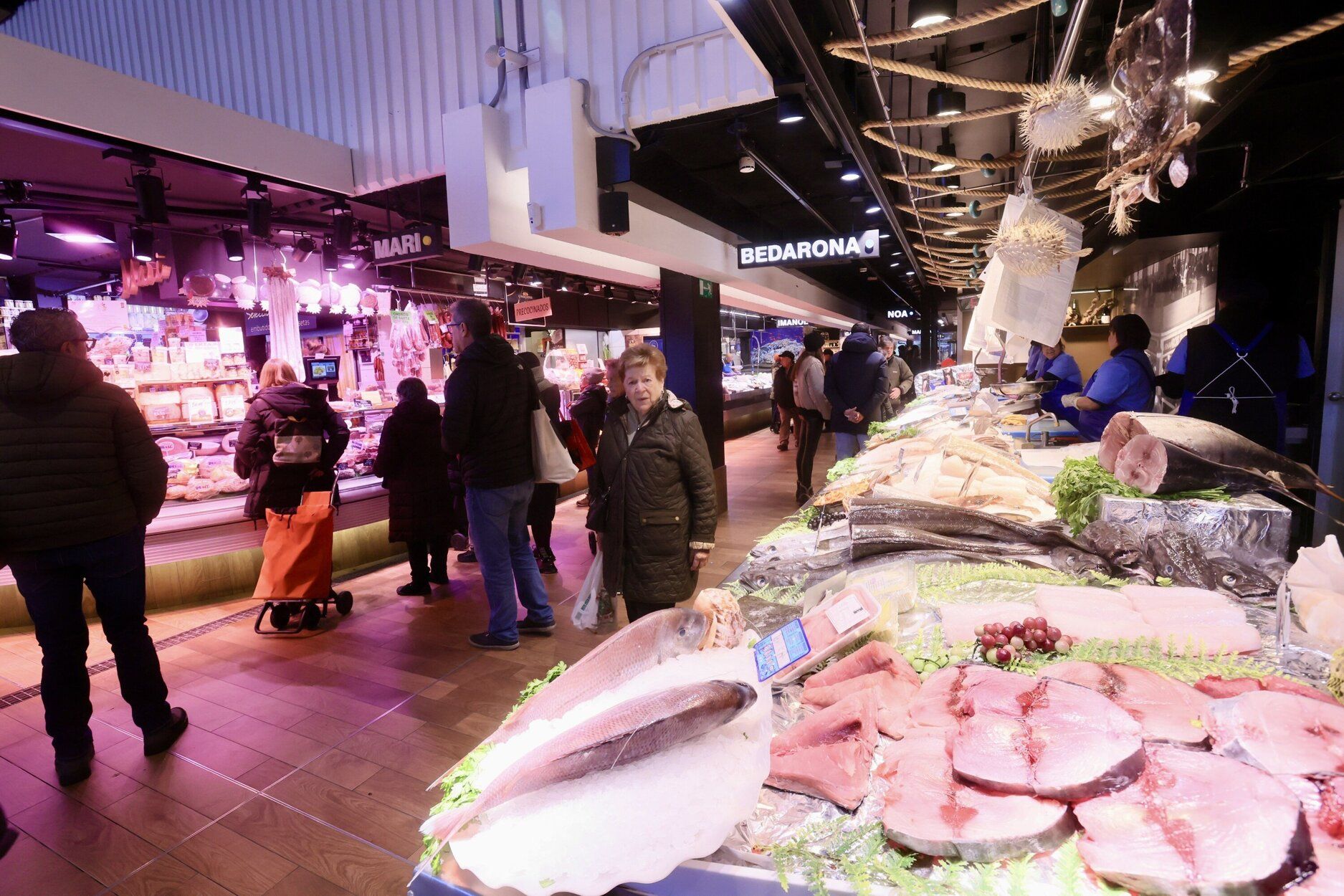 En imágenes: La despensa de Vitoria del Mercado de Abastos cumple 50 años