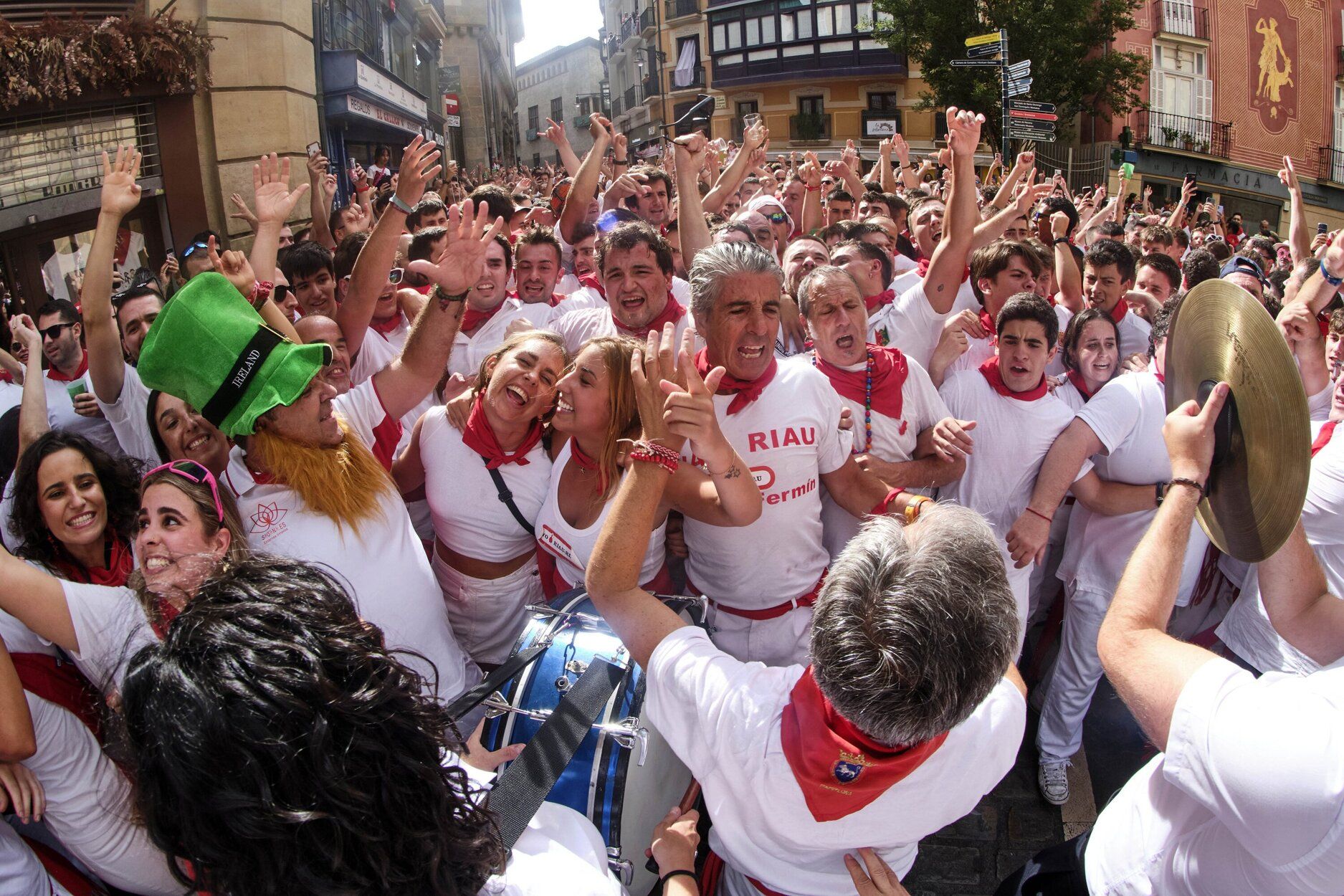 GALERÍA / Pamplona vibra con un multitudinario 'Riau-Riau'