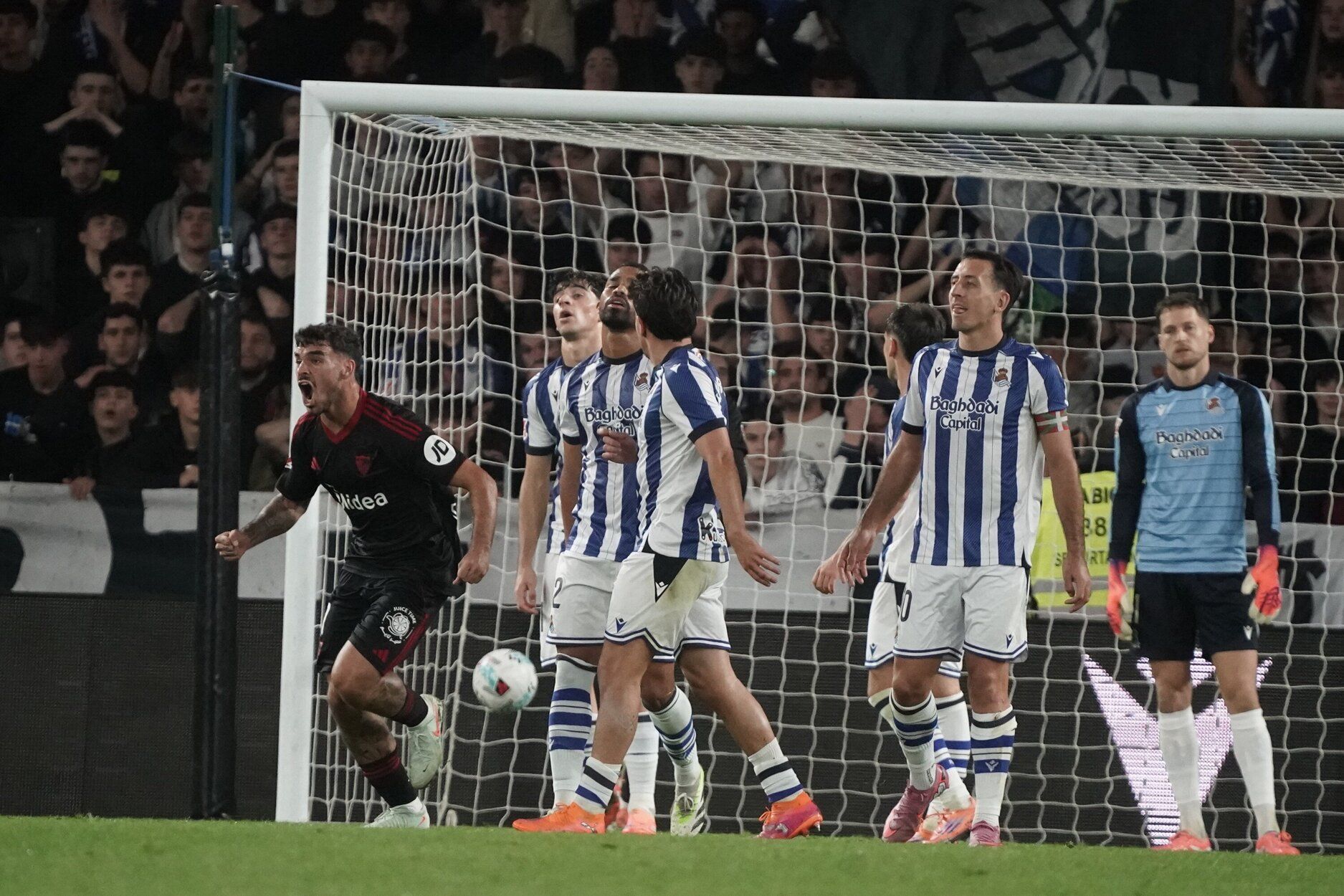 Las mejores imágenes del partido entre la Real y el Sevilla