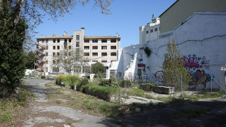 Un herido por arma blanca en la antigua ikastola Jaso de Pamplona