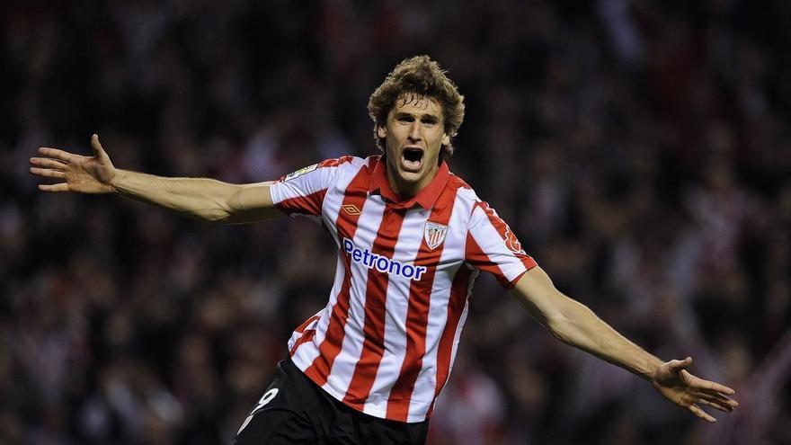 Fernando Llorente sorprende cantando el himno del Athletic en la televisión italiana