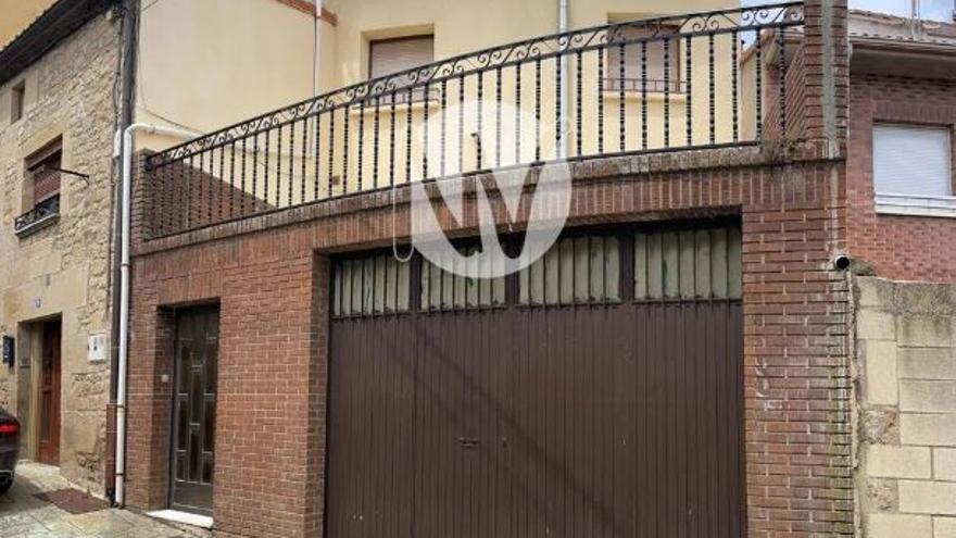 Casa con garaje en Yécora