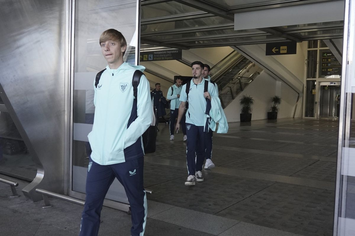 El Athletic vuelve a Bilbao desde Dortmund